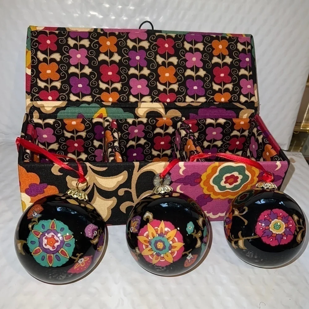 Vera Bradley Christmas Holiday Tree Ornaments Suzani (Set Of 3) Boxed